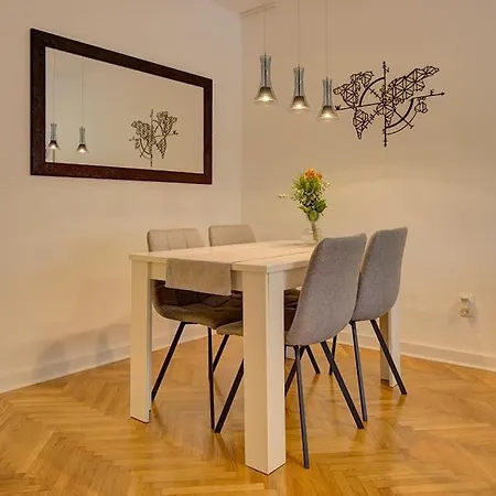 Tasmajdan Apartment